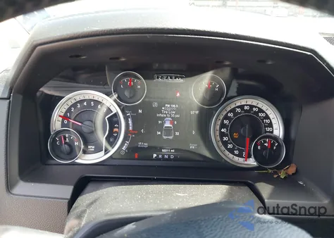 2016 Ram 1500 Sport z USA, uszkodzony, nr VIN 1C6RR6UT4GS368210